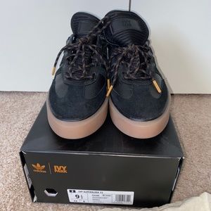 Ivy Park Supersleek 72